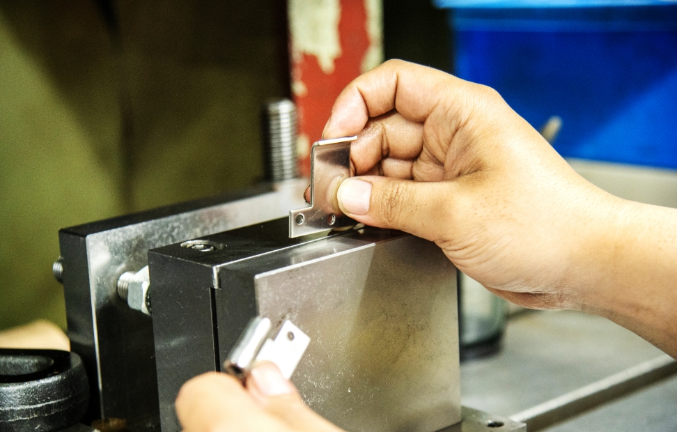 カール加工、組立